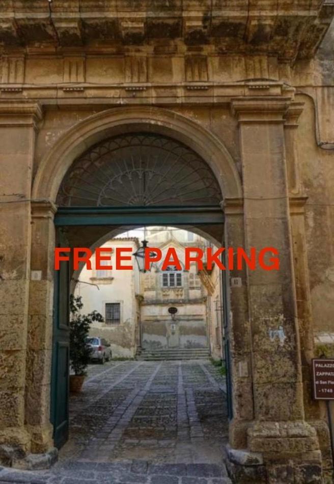 Palazzo Zappata Luxury Room Noto Centro 외부 사진